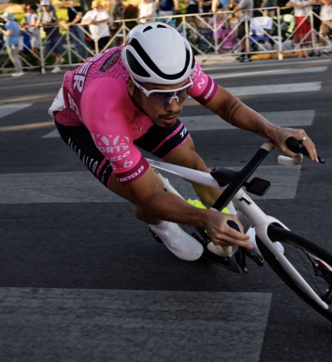 Crit cornering